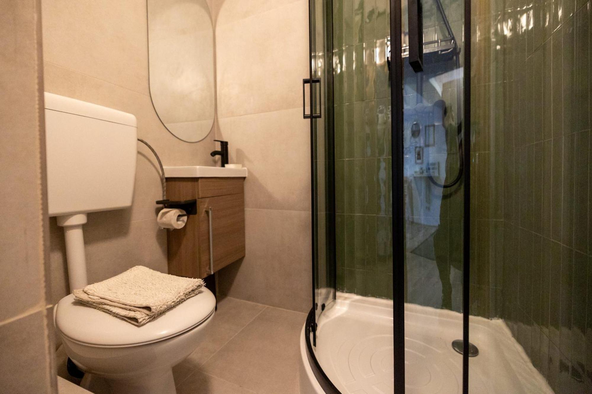 Cozy Studio Retreat - Quiet, Premium Stay Timişoara Exterior foto